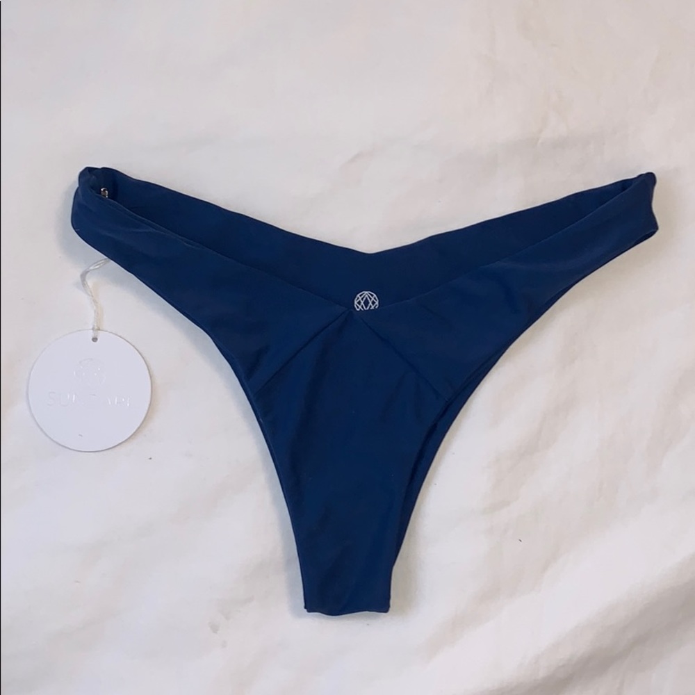 NWT!! Blue swim bottoms. MEDIUM